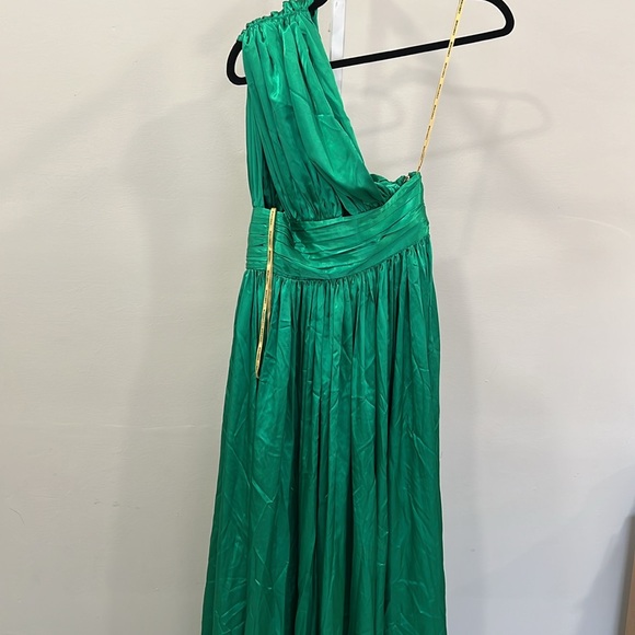 Bronx and Banco Camilla Gown in Emerald - Picture 8 of 11